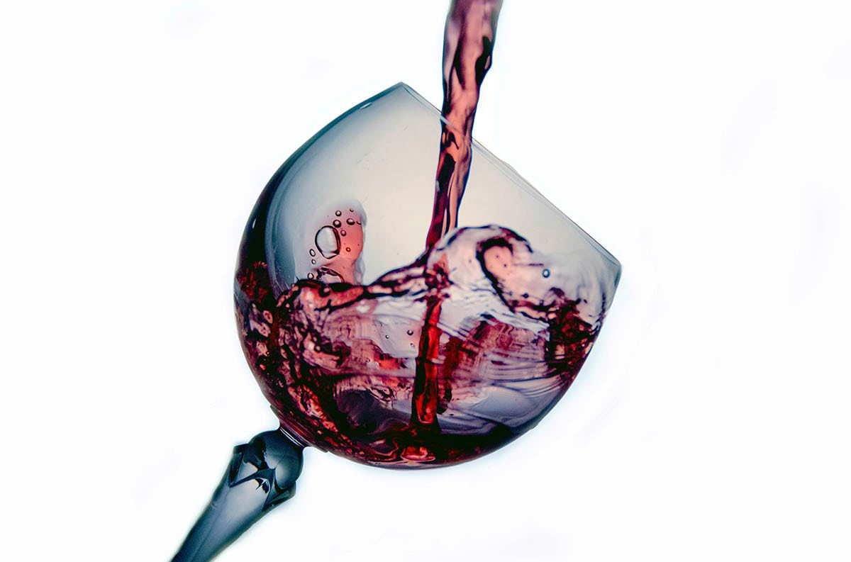 In Vino Veritas: A Guide to Wine History and Culture
