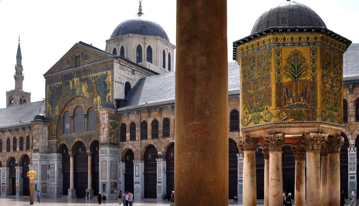 Art of the Umayyad Caliphate: Mosques, Domes, & Desert Palaces