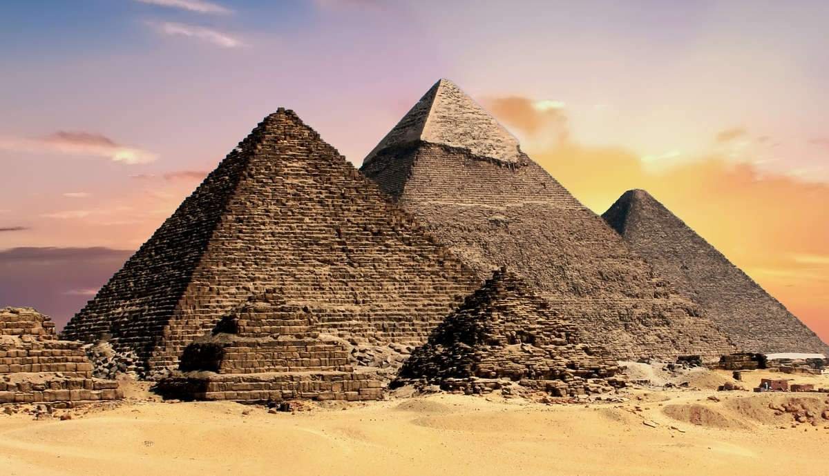 12 Surprising Facts About the Egyptian Pyramids