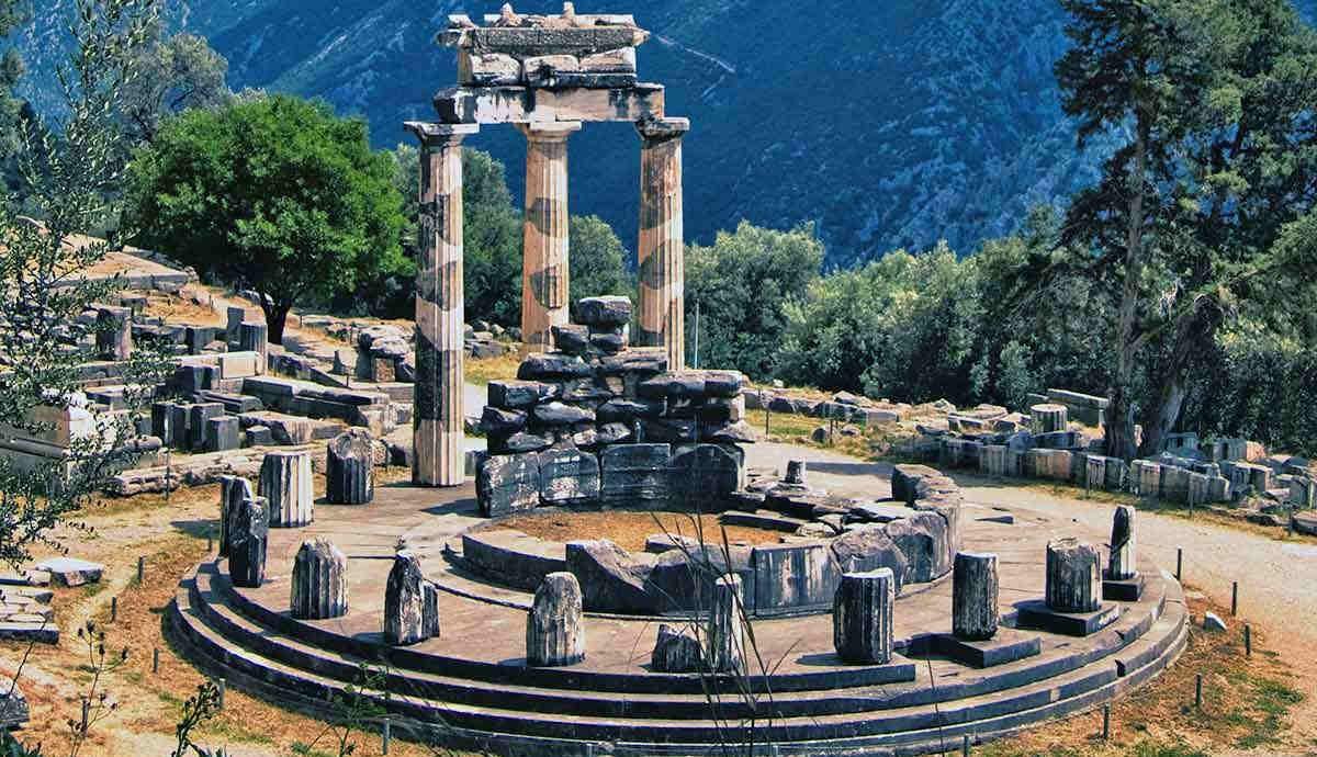 Delphi: A Guide to the History of the Ancient Site