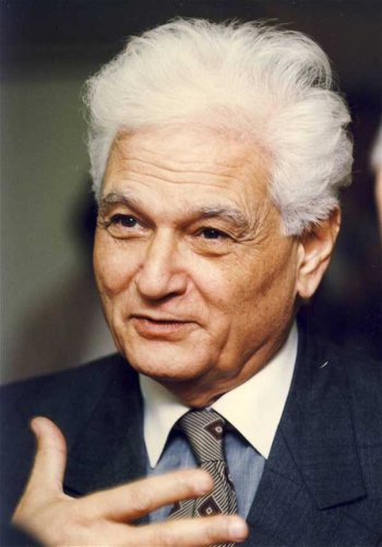 The Philosophy of Jacques Derrida