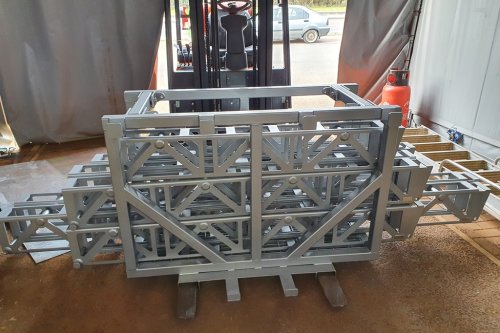 Britlift offers modular roof truss lifter 