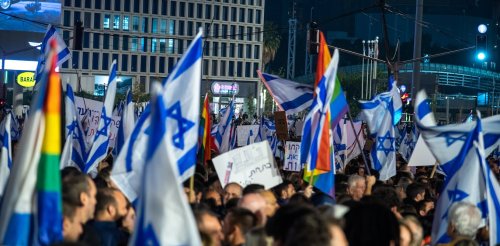 Israël : sur fond de tensions croissantes, l’attaque frontale du gouvernement contre la Cour suprême