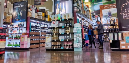 Taxes sur les alcools : face à Trump, l’Europe prise au piège de son excédent commercial