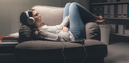 Anxiety: a playlist to calm the mind from a music therapist