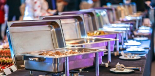 I’m a microbiologist and here’s what (and where) I never eat