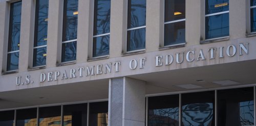 Aux États-Unis, des licenciements massifs avant un démantèlement du ministère de l’éducation ?