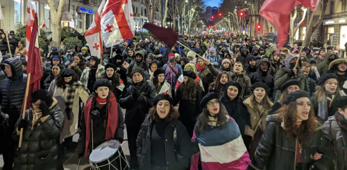 Géorgie : quand la dénonciation du pouvoir pro-russe actuel s’appuie sur la mémoire des répressions soviétiques