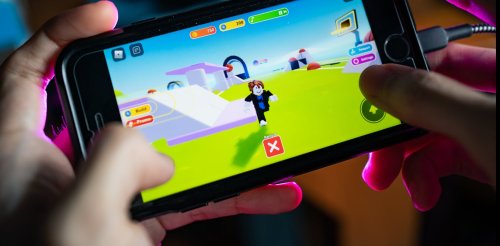 ‘Literally just child gambling’: what kids say about Roblox, lootboxes and money in online games