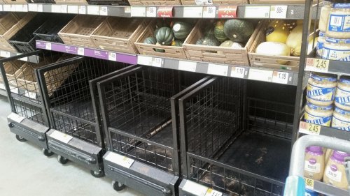 Experts sound alarm as supermarket shelves face shortages of key staple foods: 'Many farmers are already moving'
