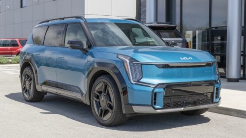 7 EV stories you need to know this week — including Tesla's continued decline, big wins for Kia, and more