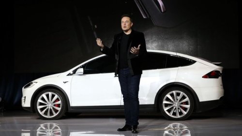 Musk under fire after misleading policy apparently deceived Tesla customers: 'I don't want to be associated with that anymore'