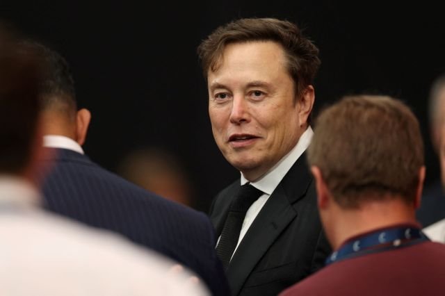 Elon Musk's $1 trillion pay package sparks memecoin frenzy amid struggling economy: 'Pretty wild, sci-fi sort of scenarios'