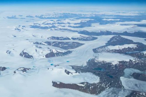 Scientists make mind-blowing discovery hidden in the frozen deserts of the Arctic: 'It might happen sooner than later'