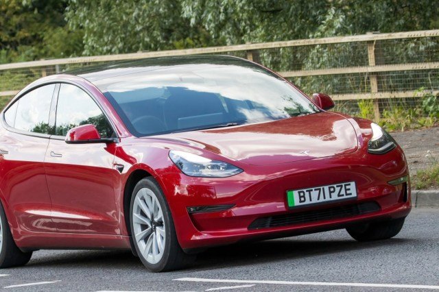 Tesla owner catches coworker damaging car in employee parking lot: 'The police report has been filed'