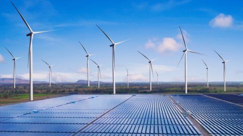Power company employee challenges widespread myth about energy solutions: 'The thought of people buying into the idea … is laughable'
