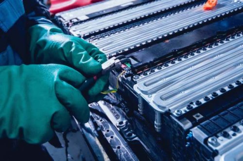 Company unveils battery breakthrough that could eliminate key roadblock to mass EV rollout: 'Can reduce carbon emissions and resource consumption'