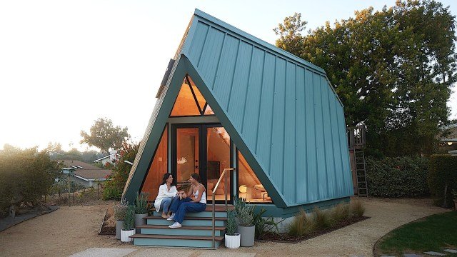 Architecture professor builds remarkable, fire-proof home in just three days: 'That's what causes it to be so fire-resilient'