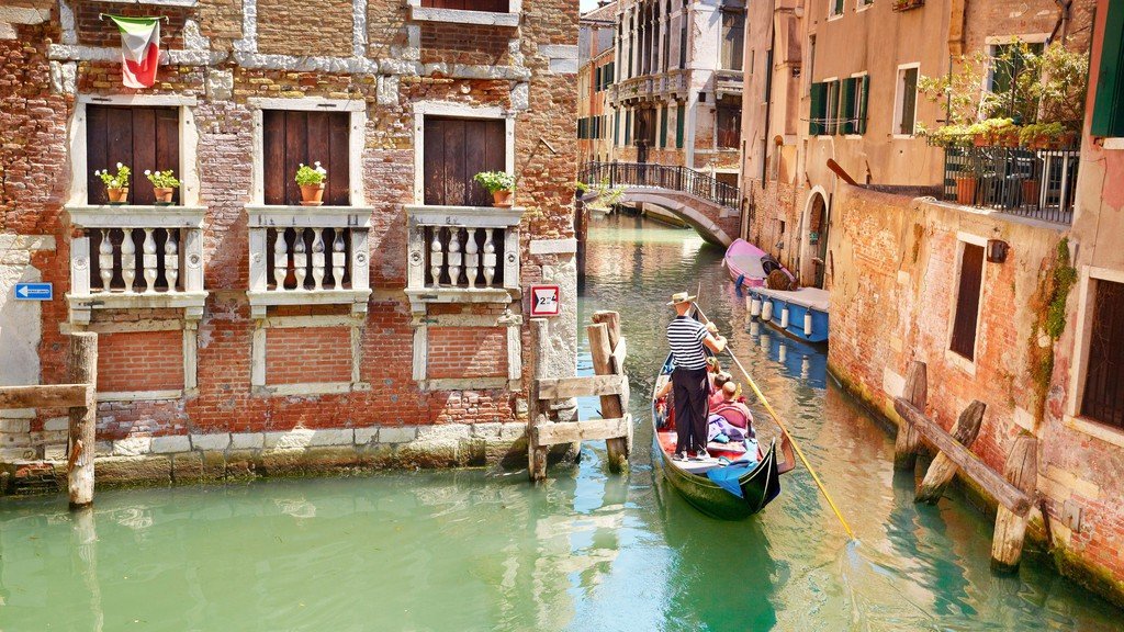 Venice's Hidden Gems: A Journey Off the Beaten Paths - cover