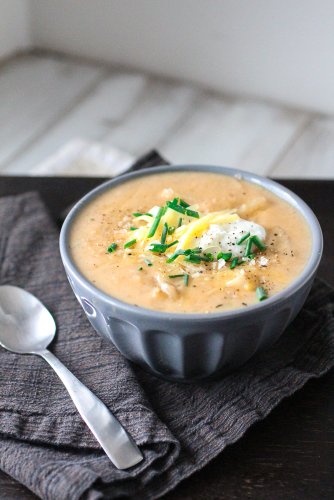 White Cheddar Potato Garlic Soup