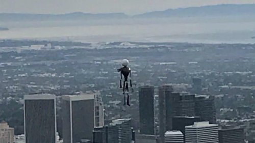 The FBI Thinks the LAX ‘Jetpack Guy’ Was Likely Just Balloons