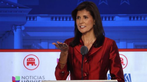 Trump Campaign Leaves Bird Cage Outside Nikki Haley’s Hotel Room
