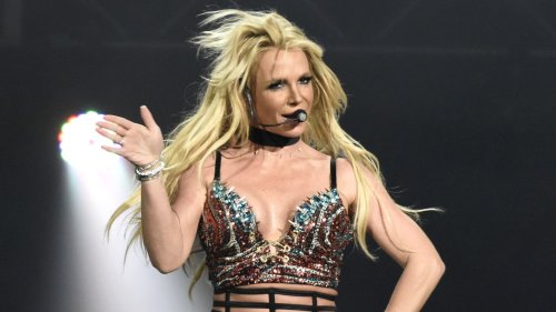 Video of Britney Spears Dancing With Knives Leads to Another Police Visit