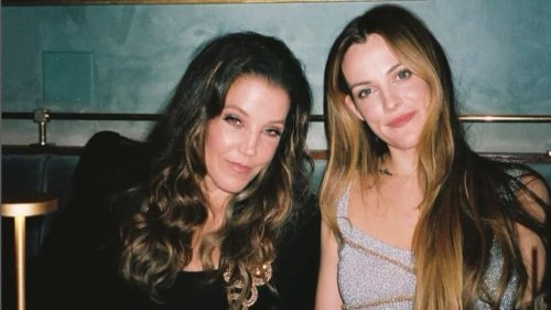 Riley Keough Shares Last Photo With Mom Lisa Marie Presley | Flipboard