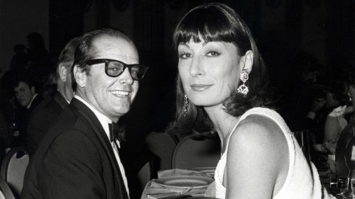 All Eyes on Anjelica Huston: The Legendary Actress on Love, Abuse, and Jack Nicholson