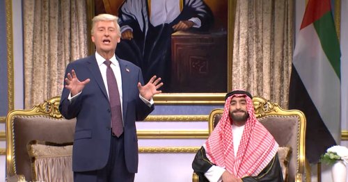 ‘SNL’s’ Donald Trump Defends Accepting Free Qatari Plane