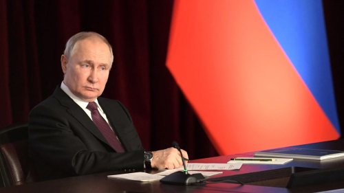 Private Chat Leaks Show Moscow Officials in State of Panic Over Putin Arrest Warrant