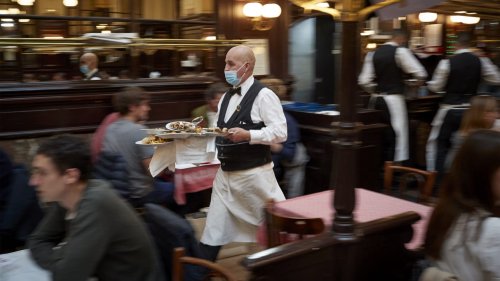 The Other Side of a Paris Restaurant Is Hell