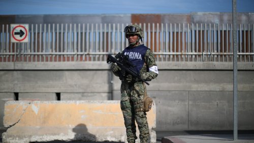 Mexico Agrees to Keep Asylum Seekers South of the Border