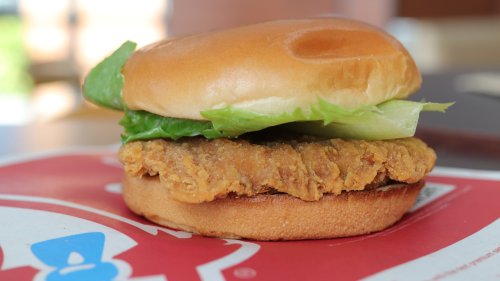 10 Secret Menu Chicken Sandwiches At Wendy's That You Need To Try