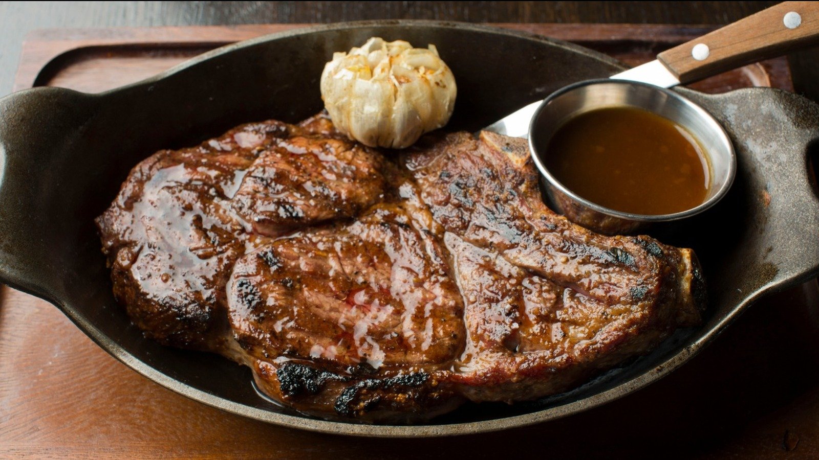 10 Things You Might Want To Steer Clear Of At A Steakhouse