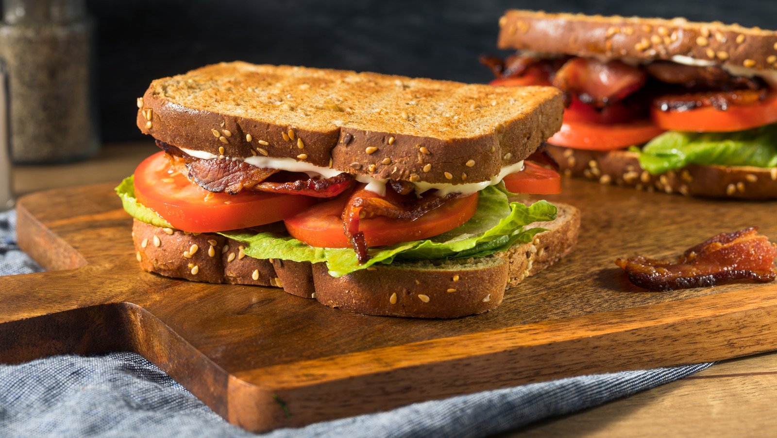 Why You Need To Avoid Frying Bacon For BLTs