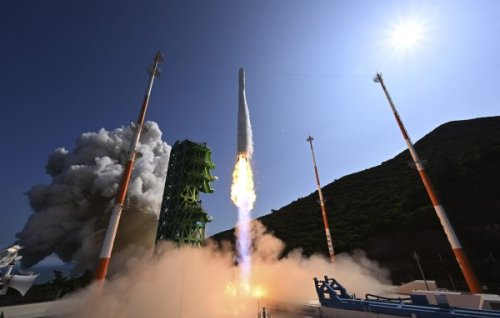 South Korea Launches First Satellite With Homegrown Rocket