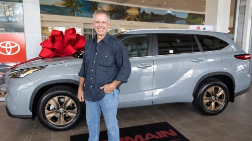 Toyota Gives Florida Man With Million-Mile Highlander a New One After Hurricane Destroyed It