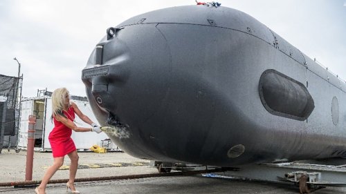 Navy's 85-Foot Orca Unmanned Submarine Will Be A Minelayer First