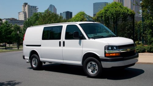 GM's Ancient Commercial Vans Are Going Away in 2025: Report