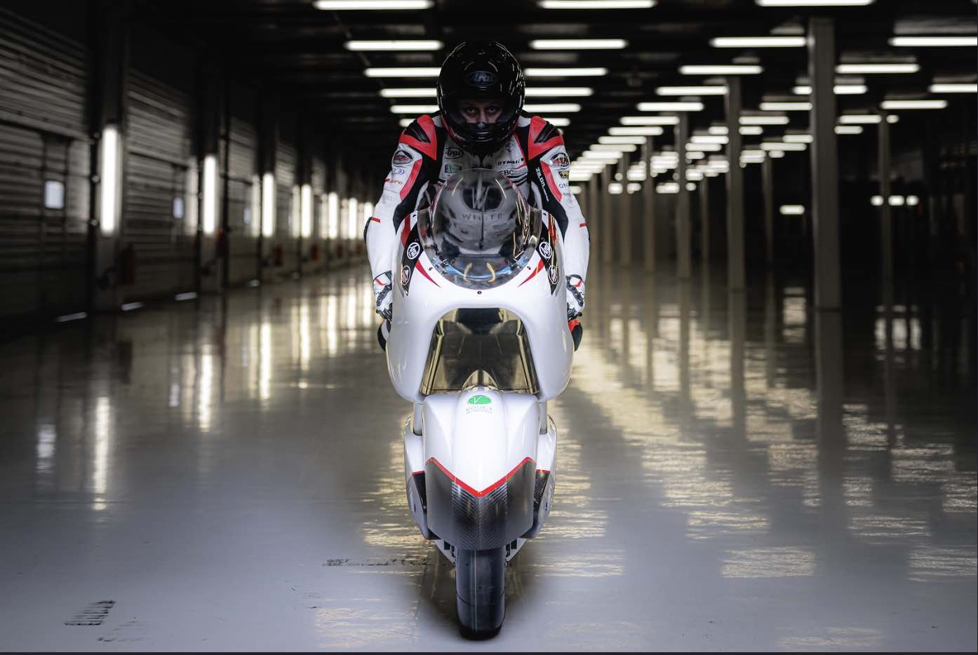 White debuts “world's fastest electric motorcycle” with massive duct -  Flipboard