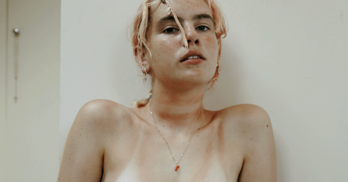 These photographs capture Gen Z women as they navigate adulthood