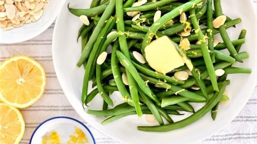 Microwaved Green Beans with Lemon & Almonds