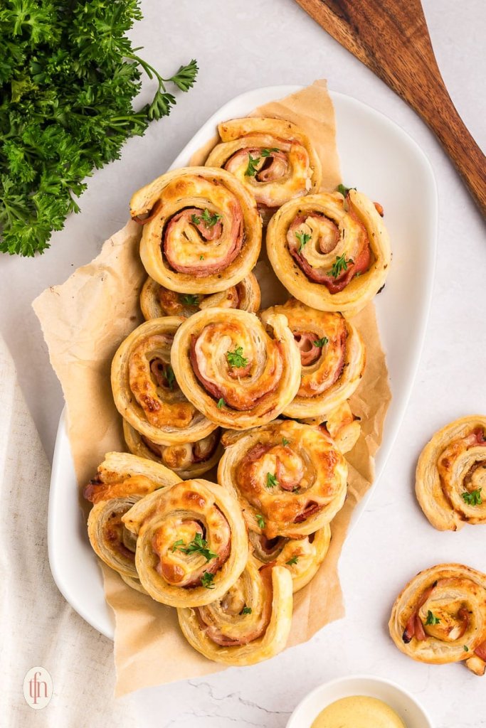 Delicious Pastry Recipes - cover