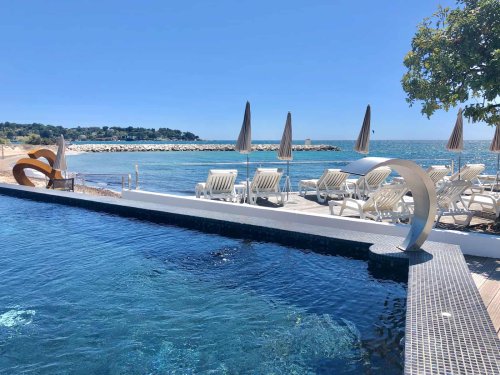 Cap d’Antibes beach hotel - Where to Stay in Antibes