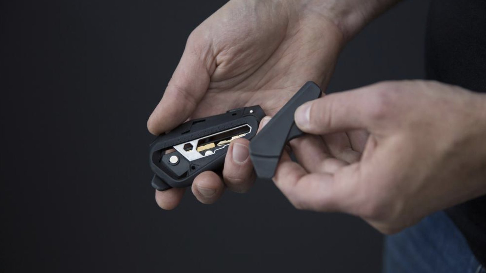 Tactica M.110 bike multitool features 17 different tools in one compact, handy gadget