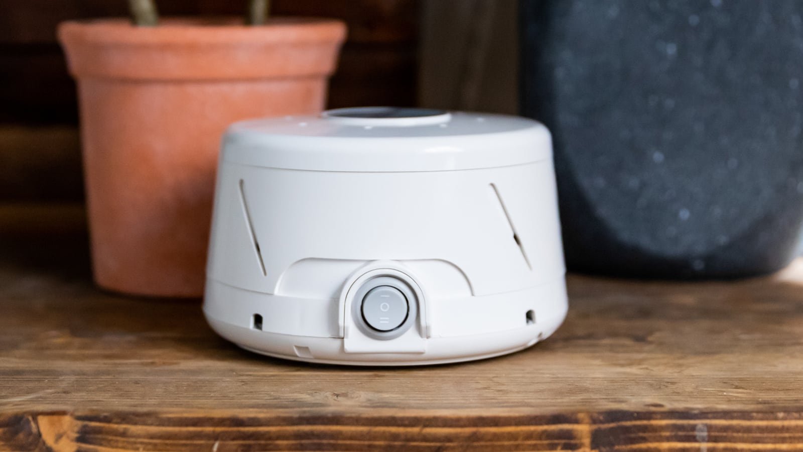 Dohm Classic Natural Sound Machine will help you get a better night’s sleep