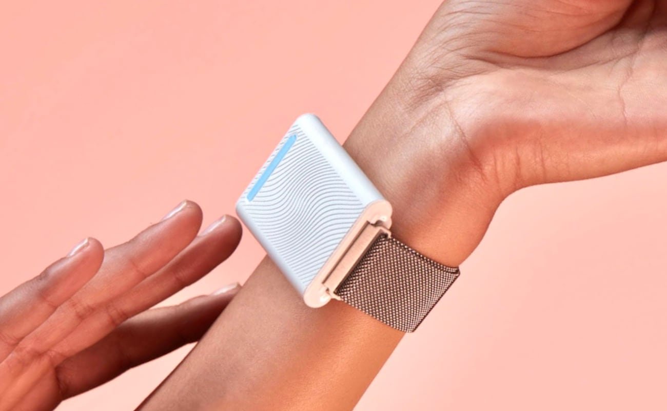Embr Wave Wearable Personal Thermostat lets you warm and cool yourself as necessary
