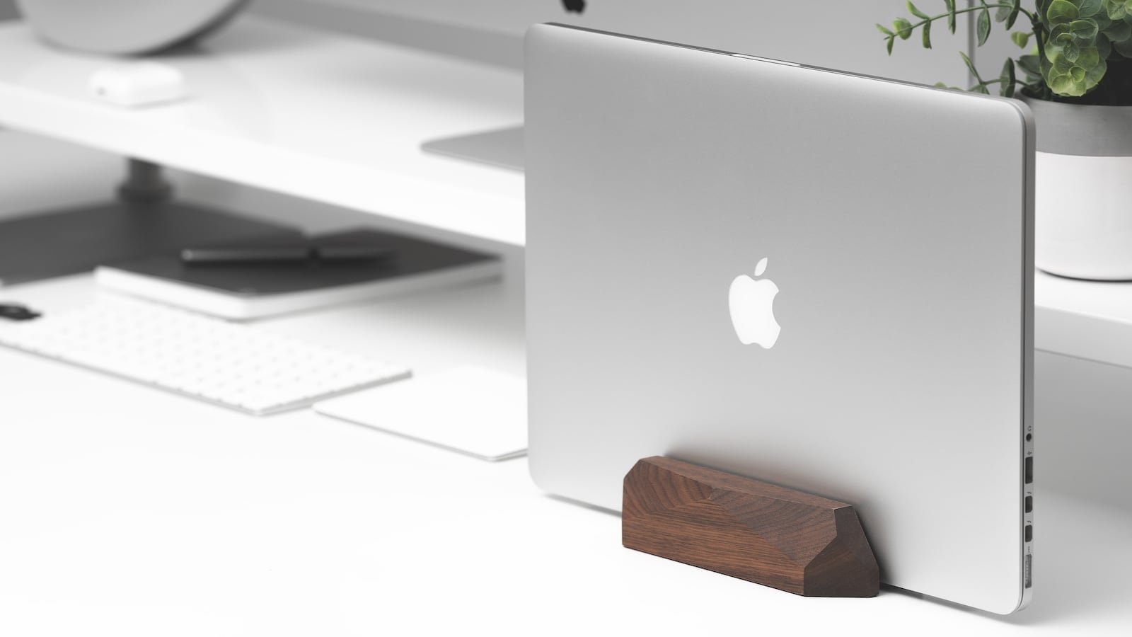 Oakywood Laptop Dock Vertical Wooden Stand frees up more space on your desk