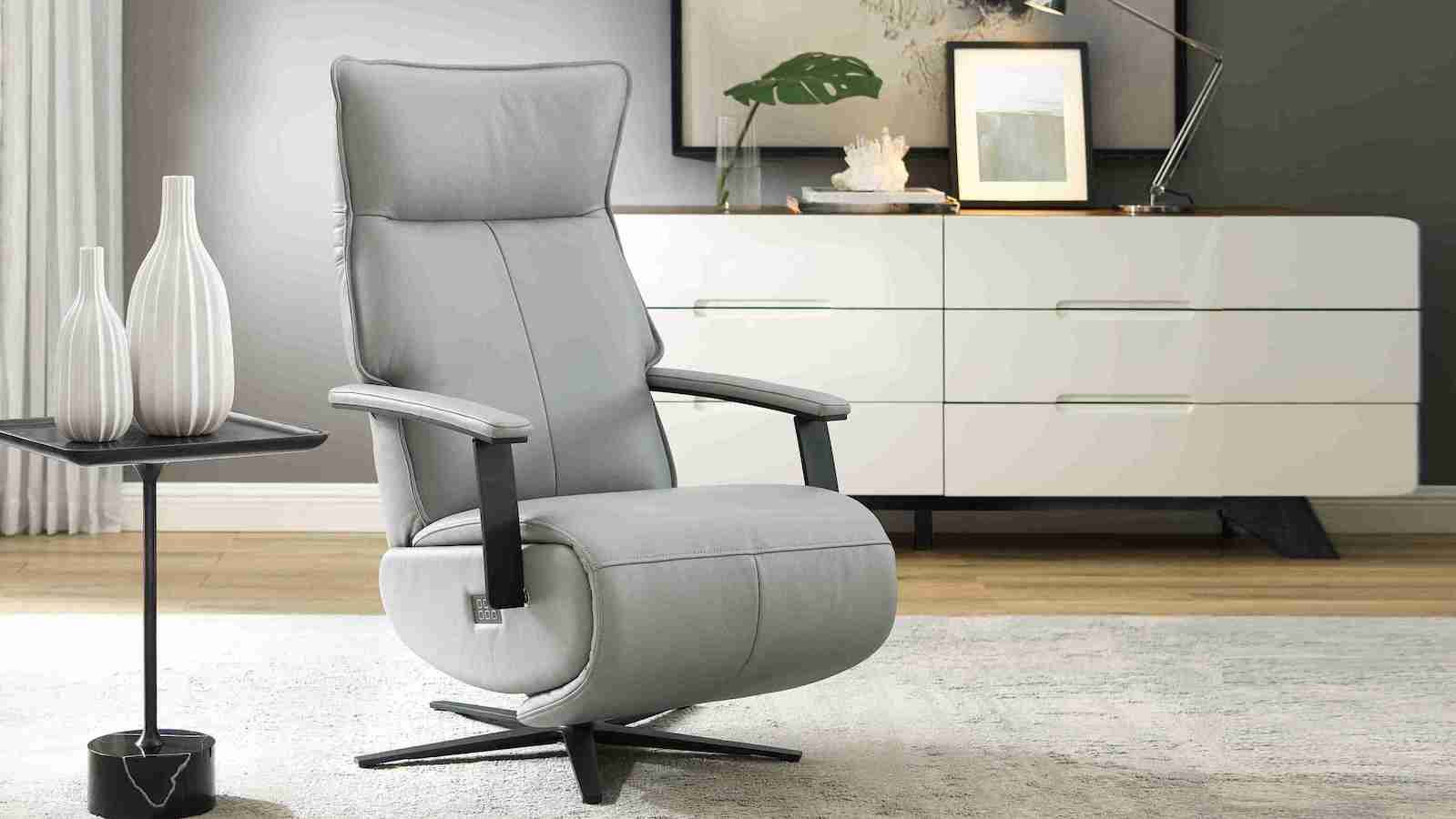 Modulax Eros zero-gravity recliner provides luxurious comfort and battery operation